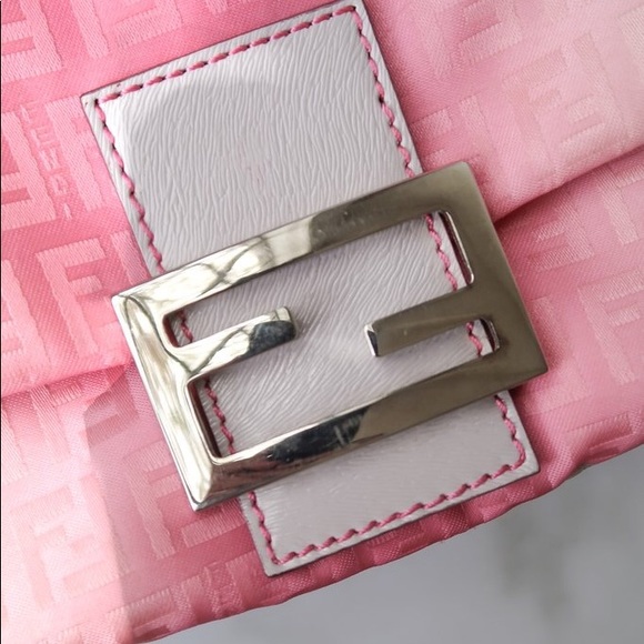 SOLD 💕 Fendi Zucchino Ombre Chain Mamma Baguette - Picture 4 of 5